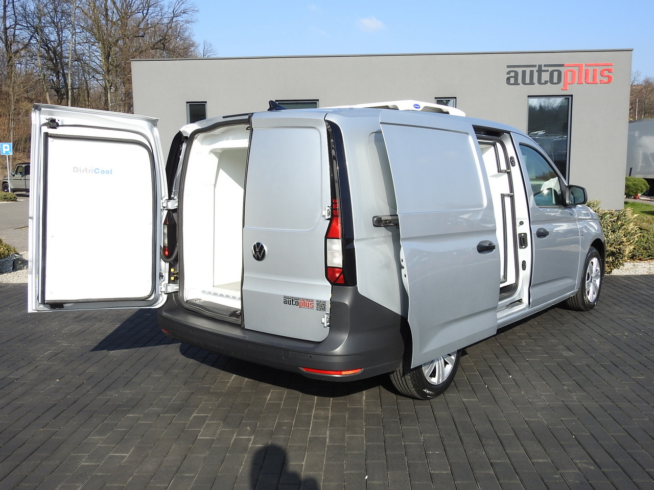 VOLKSWAGEN CADDY REFRIGERATOR VAN -20*C HEATING FUNCTION POWER SUPPLY 230V CRUISE CONTROL LED LIGHTS AIR CONDITIONING 100HP - Furgoneta frigorifica: foto 3 VOLKSWAGEN CADDY REFRIGERATOR VAN -20*C HEATING FUNCTION POWER SUPPLY 230V CRUISE CONTROL LED LIGHTS AIR CONDITIONING 100HP - Furgoneta frigorifica: foto 3