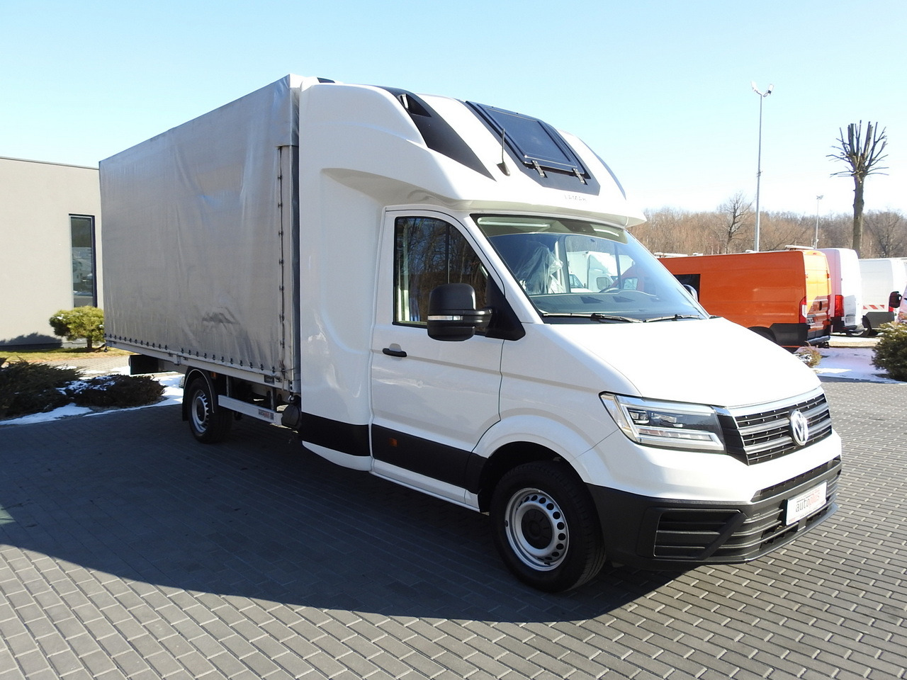 VOLKSWAGEN CRAFTER TARPAULIN 10 PALLETS WEBASTO CRUISE CONTROL AIR CONDITIONING LED LIGHTS PNEUMATICS 180HP - Furgoneta con caja de lona: foto 4 VOLKSWAGEN CRAFTER TARPAULIN 10 PALLETS WEBASTO CRUISE CONTROL AIR CONDITIONING LED LIGHTS PNEUMATICS 180HP - Furgoneta con caja de lona: foto 4