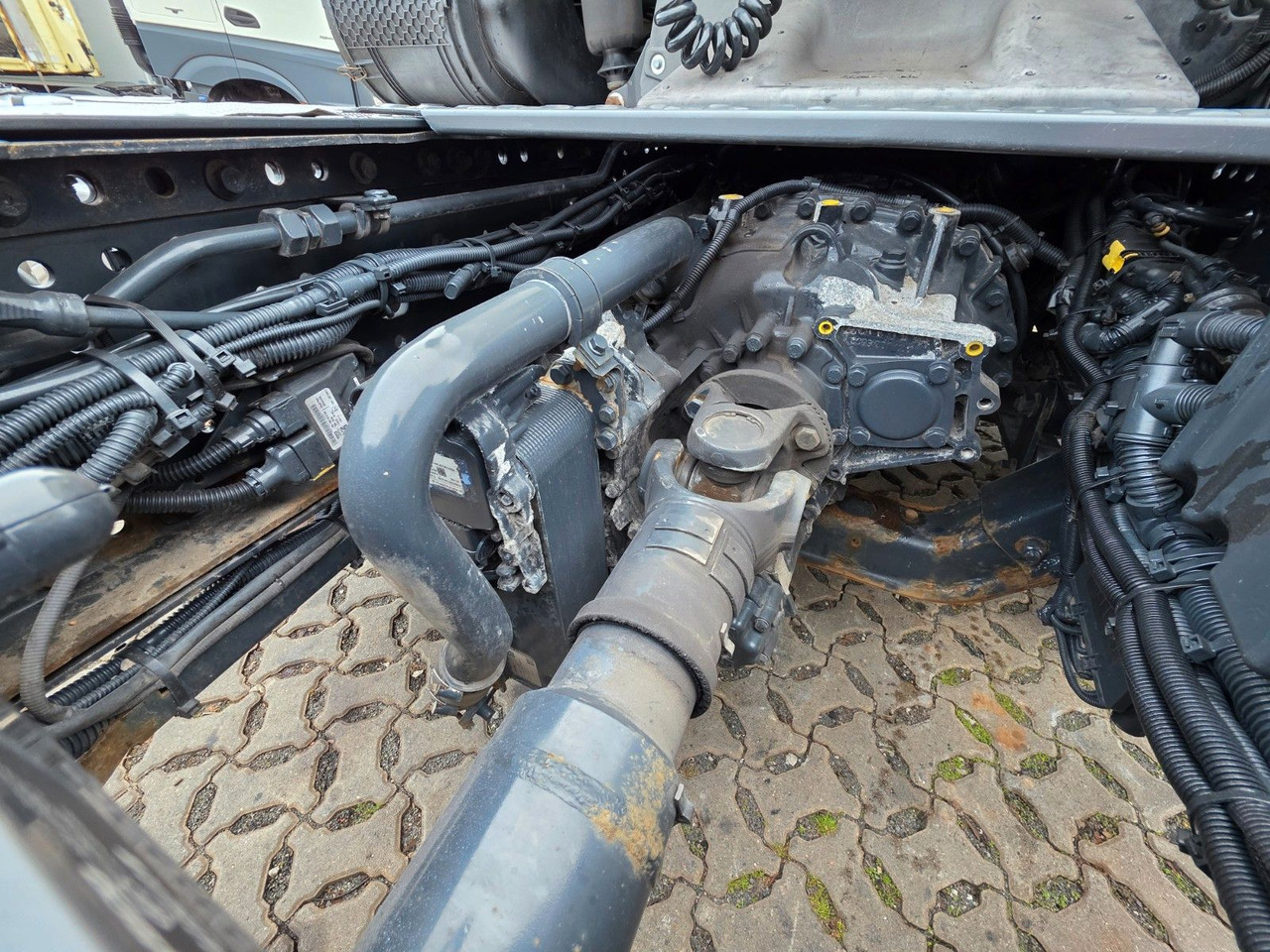 Cabeza tractora Iveco Stralis 460 / ZF Intarder: foto 17