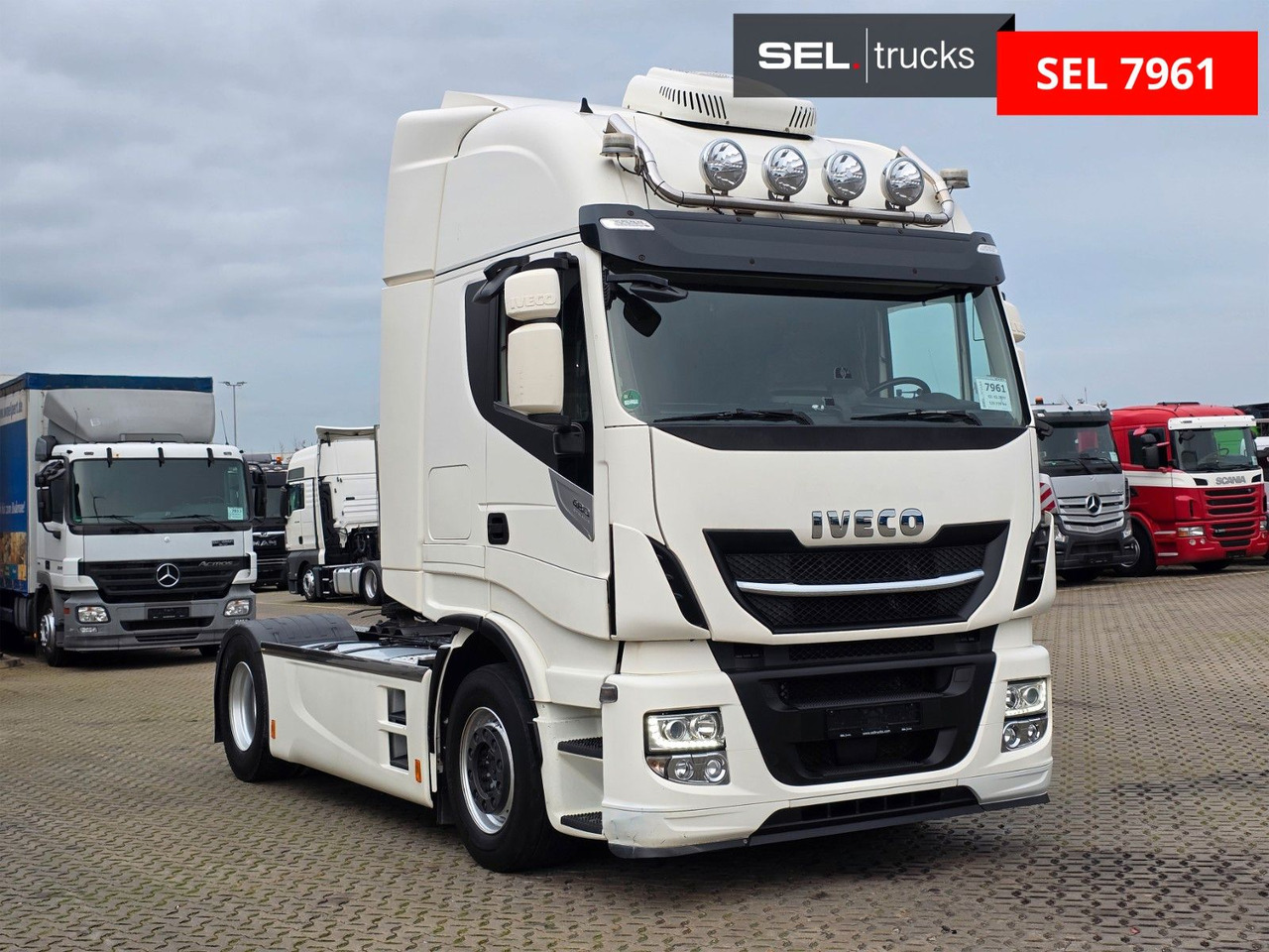Iveco Stralis 480 / ZF Intarder / Standklimaanlage - Cabeza tractora: foto 3 Iveco Stralis 480 / ZF Intarder / Standklimaanlage - Cabeza tractora: foto 3