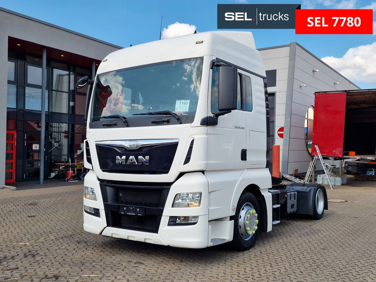 MAN TGX 18.400 4X2 LLS-U / HUBKUPPLUNG - Cabeza tractora: foto 1 MAN TGX 18.400 4X2 LLS-U / HUBKUPPLUNG - Cabeza tractora: foto 1