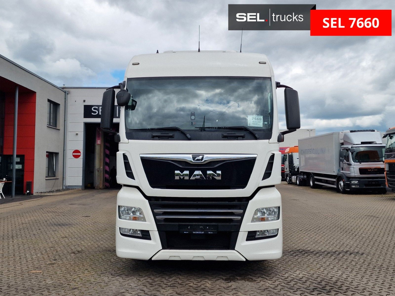 MAN TGX 18.460 4X2 LLS-U / Retarder / 2 Tanks - Cabeza tractora: foto 2 MAN TGX 18.460 4X2 LLS-U / Retarder / 2 Tanks - Cabeza tractora: foto 2