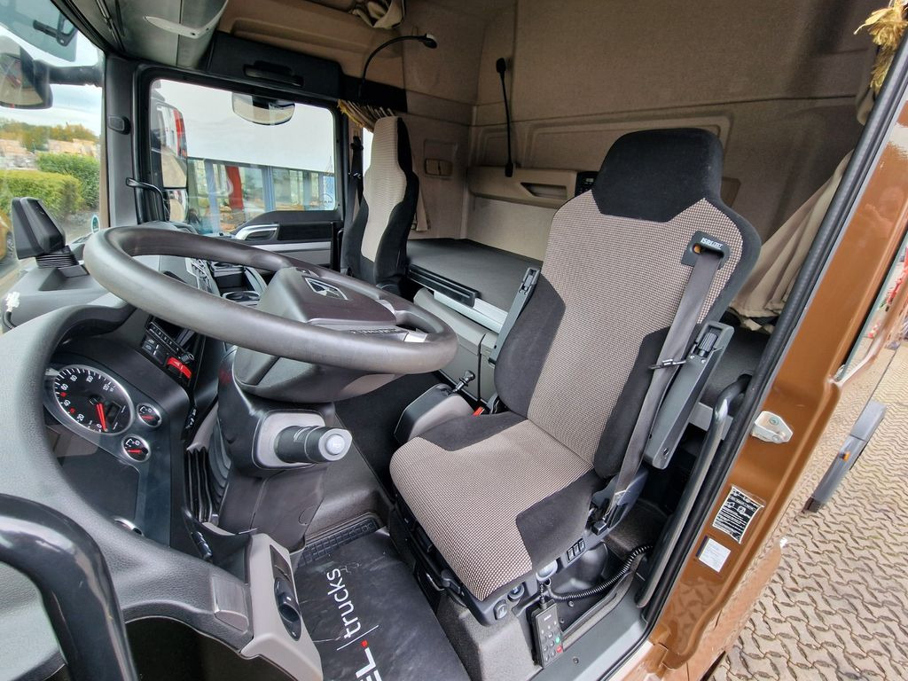 Cabeza tractora MAN TGX 18.500 4X2 BLS / Retarder / Xenon: foto 15