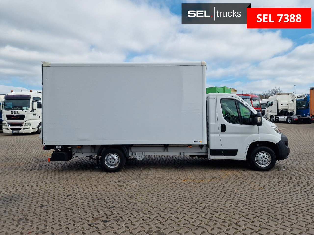 Citroën Jumper / Ladebordwand / 3 Sitzen / Klimaanlage - Furgoneta caja cerrada: foto 4 Citroën Jumper / Ladebordwand / 3 Sitzen / Klimaanlage - Furgoneta caja cerrada: foto 4