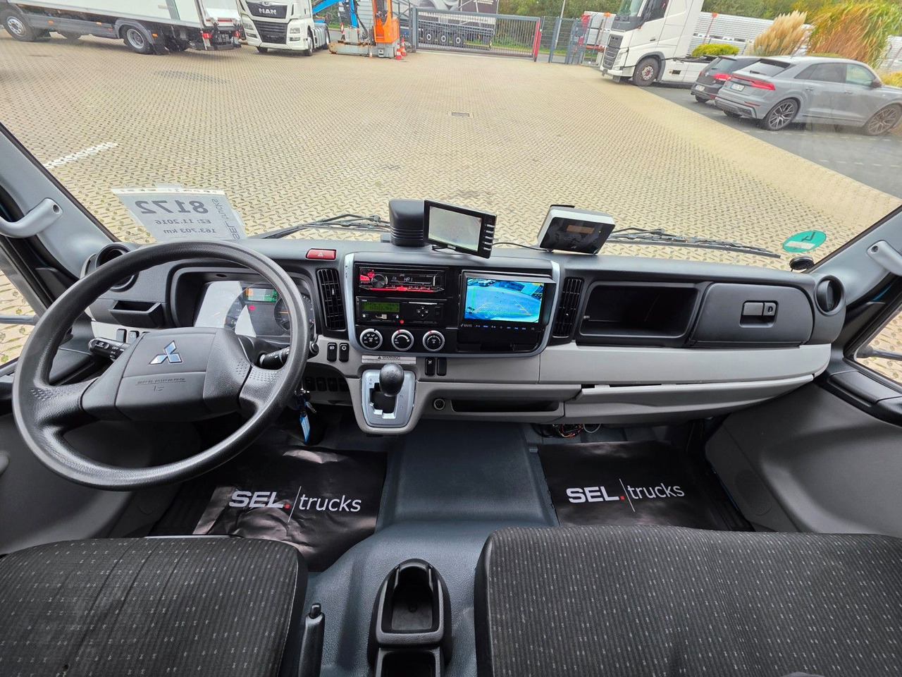 Furgoneta caja cerrada FUSO Canter 9C18 / Ladebordwand / 3 Sitzen: foto 35