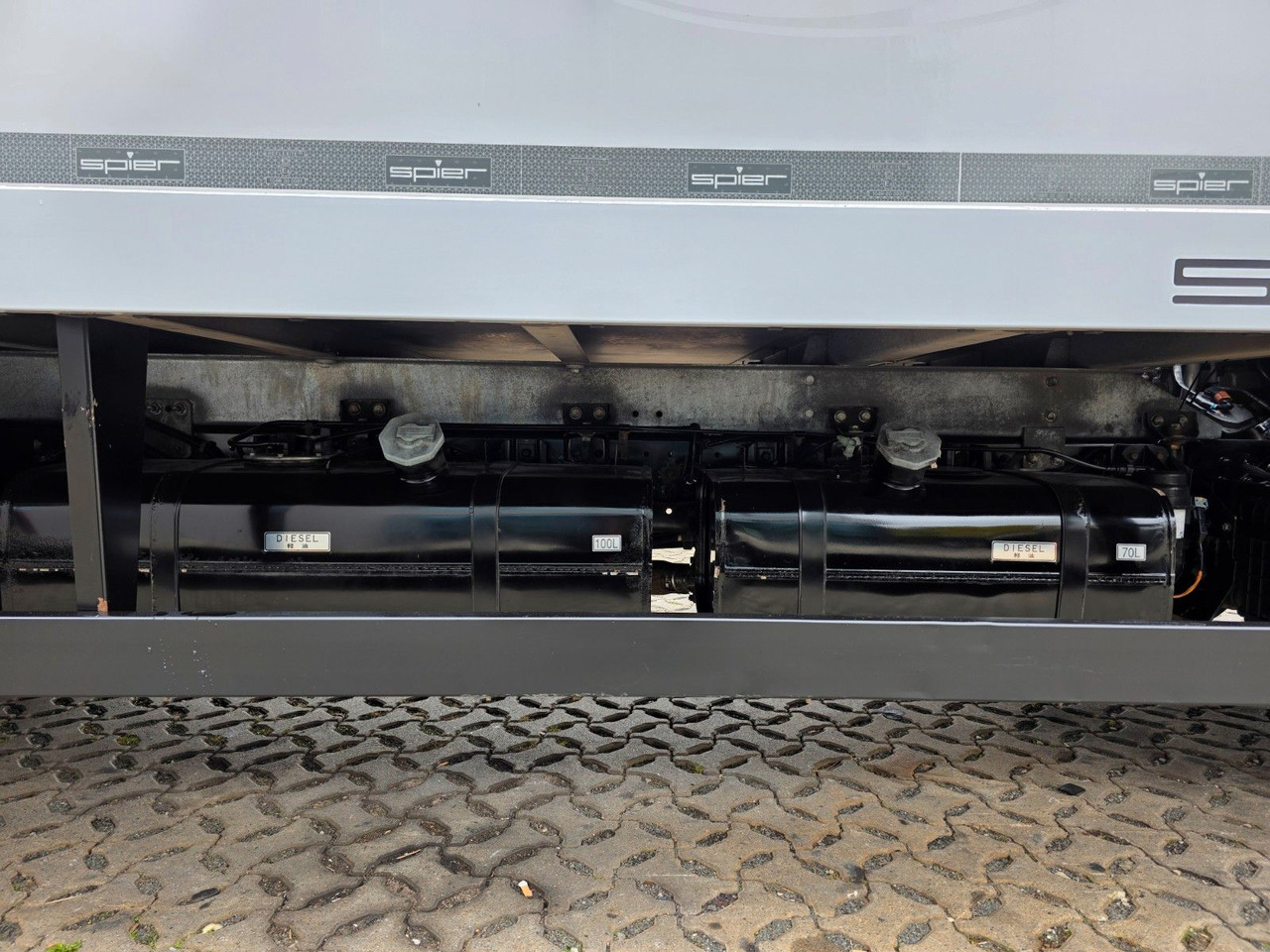 Furgoneta caja cerrada FUSO Canter 9C18 / Ladebordwand / 3 Sitzen: foto 13