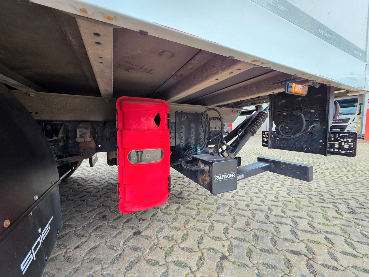 Furgoneta caja cerrada FUSO Canter 9C18 / Ladebordwand / 3 Sitzen: foto 17