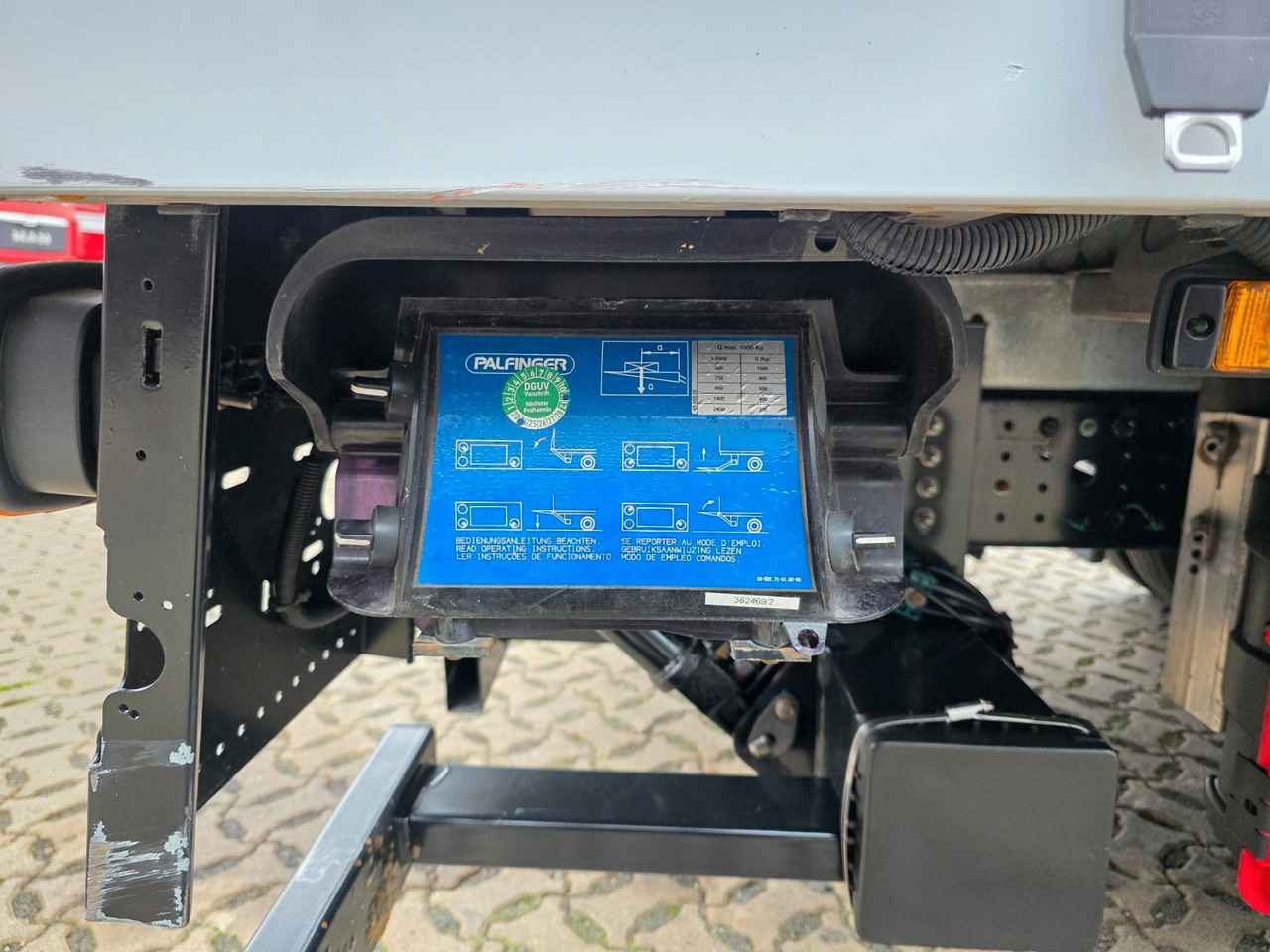 Furgoneta caja cerrada FUSO Canter 9C18 / Ladebordwand / 3 Sitzen: foto 15