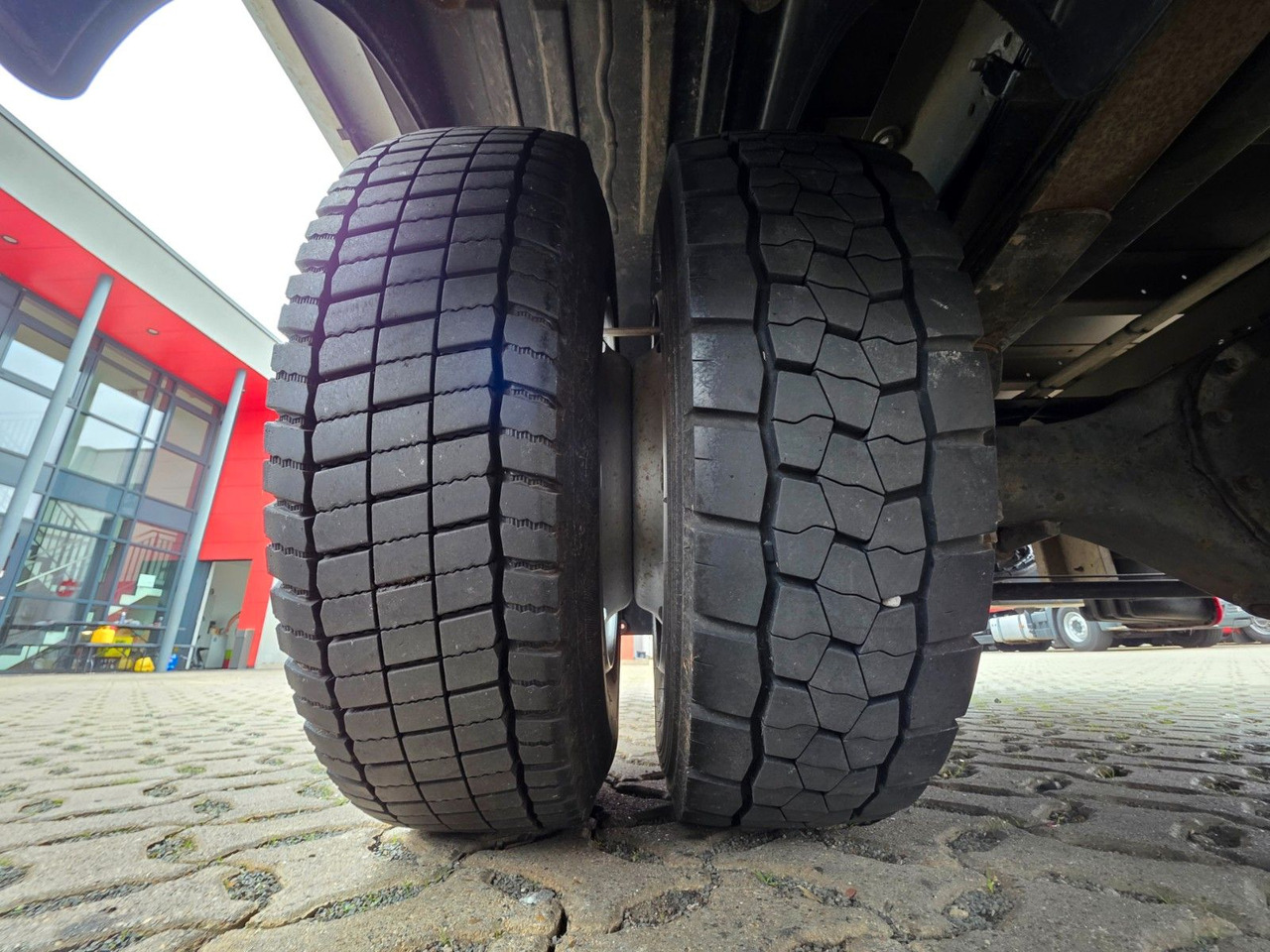 Furgoneta caja cerrada FUSO Canter 9C18 / Ladebordwand / 3 Sitzen: foto 48