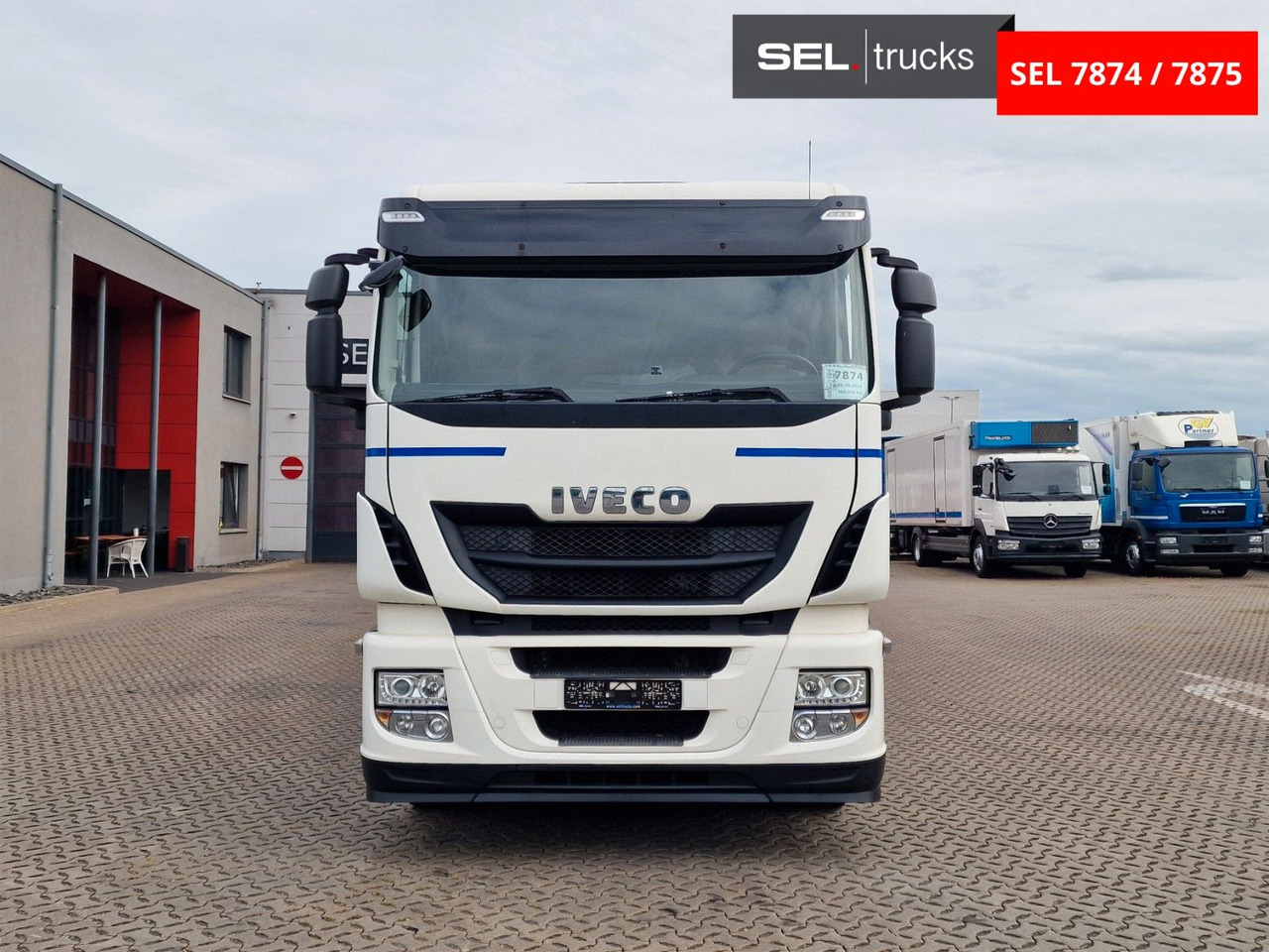 Iveco Stralis 420 / Ladebordwand / Lenkachse /Liftache - Camión transporte de bebidas: foto 2 Iveco Stralis 420 / Ladebordwand / Lenkachse /Liftache - Camión transporte de bebidas: foto 2