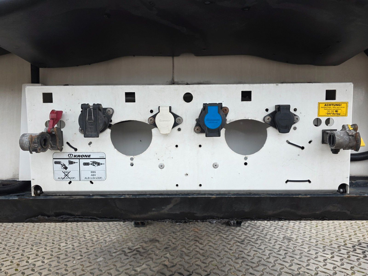 Semirremolque frigorífico Krone SD / Doppelverdampfer/ Vector 1950 Mt / FRC 2022: foto 14 Semirremolque frigorífico Krone SD / Doppelverdampfer/ Vector 1950 Mt / FRC 2022: foto 14