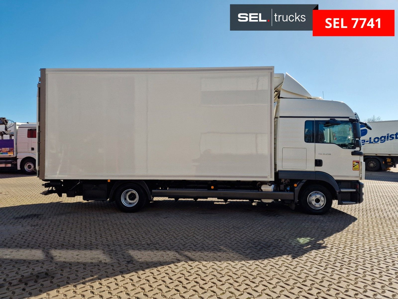 MAN TGL 12.250 4X2 BL / Ladebordwand - Camión frigorífico: foto 4 MAN TGL 12.250 4X2 BL / Ladebordwand - Camión frigorífico: foto 4