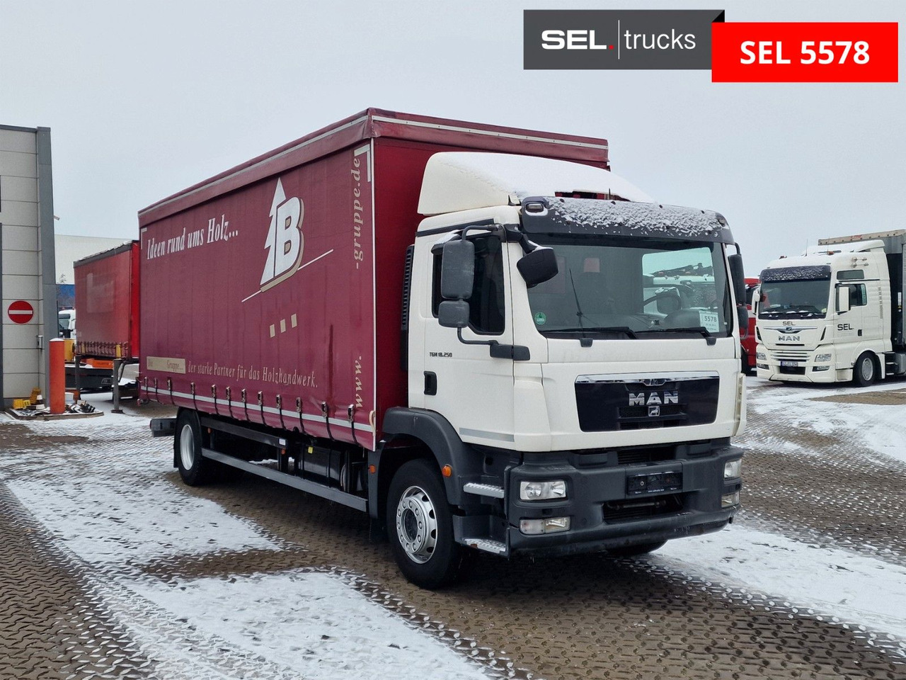 MAN TGM 18.250 4X2 LL / Staplerhalterung - Camión lona: foto 3 MAN TGM 18.250 4X2 LL / Staplerhalterung - Camión lona: foto 3