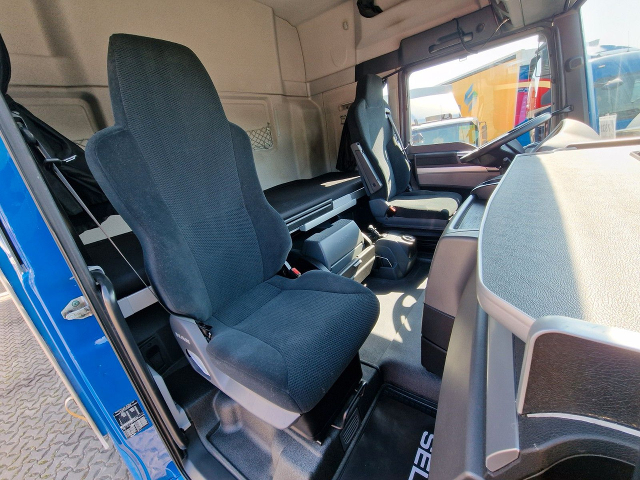 Camión lona MAN TGX 18.440 4X2 LL-U / Intarder /Jumbo /Durchlade: foto 16