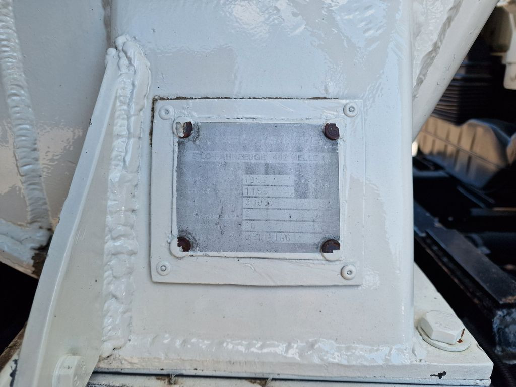 Camión cisterna MAN TGX 26.440 6x2-2 LL/SILO/30.000 l/Lenkachse: foto 16 Camión cisterna MAN TGX 26.440 6x2-2 LL/SILO/30.000 l/Lenkachse: foto 16