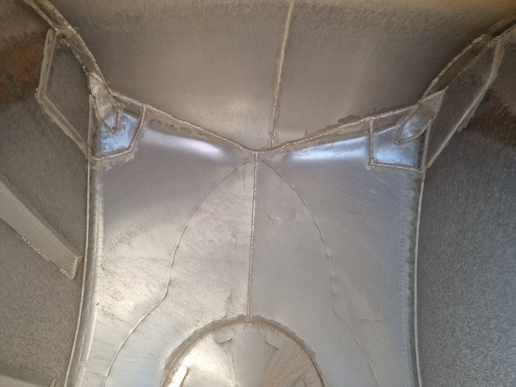 Camión cisterna MAN TGX 26.440 6x2-2 LL/SILO/30.000 l/Lenkachse: foto 11 Camión cisterna MAN TGX 26.440 6x2-2 LL/SILO/30.000 l/Lenkachse: foto 11