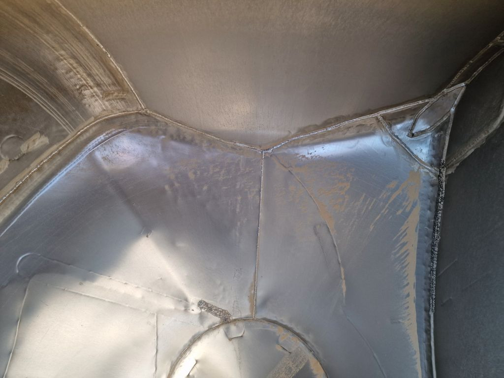 Camión cisterna MAN TGX 26.440 6x2-2 LL/SILO/30.000 l/Lenkachse: foto 10 Camión cisterna MAN TGX 26.440 6x2-2 LL/SILO/30.000 l/Lenkachse: foto 10