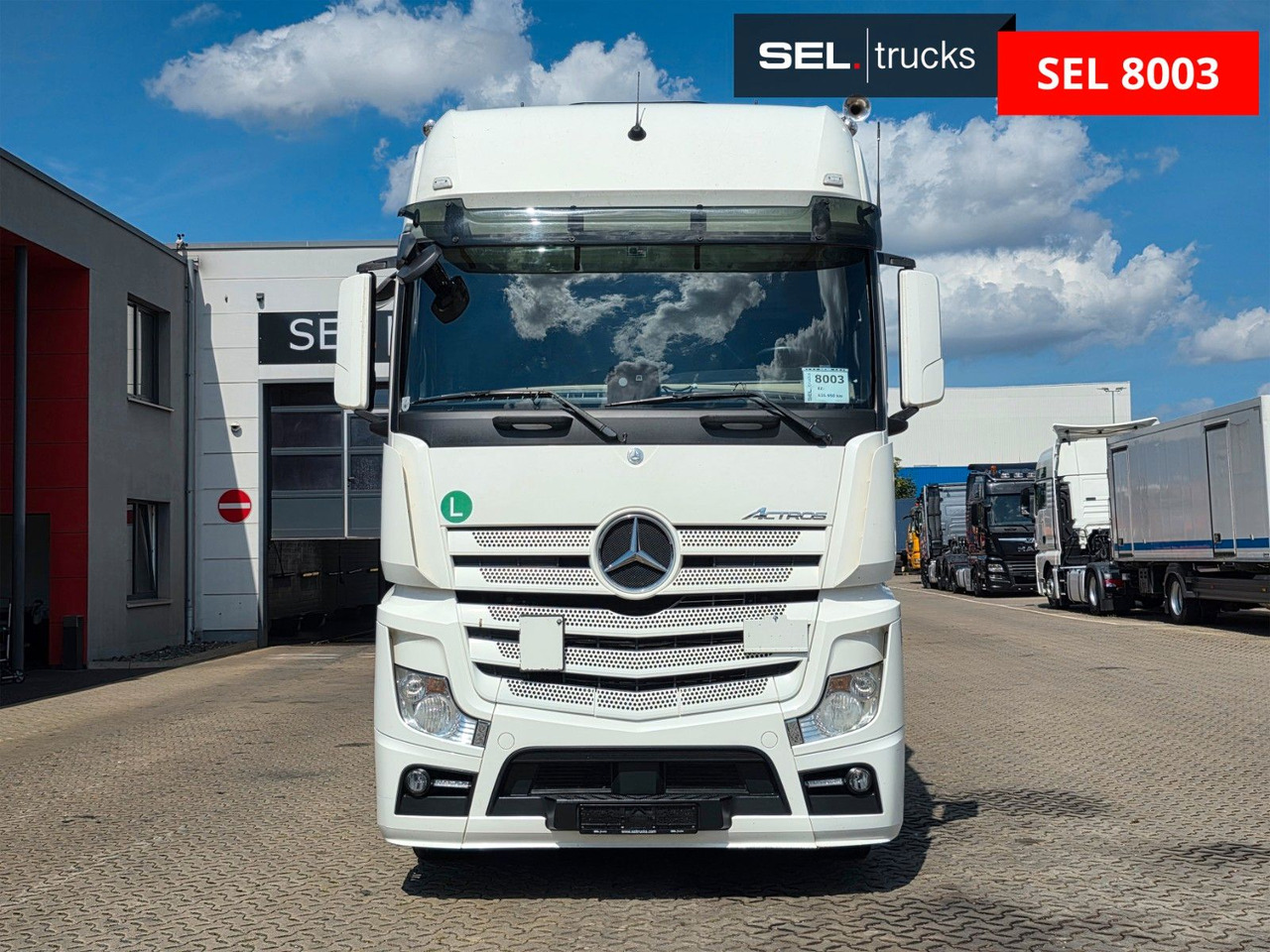 Mercedes-Benz Actros 2551 /Retarder/Ldbw/Konvekta/Lenkachse - Camión caja cerrada: foto 2 Mercedes-Benz Actros 2551 /Retarder/Ldbw/Konvekta/Lenkachse - Camión caja cerrada: foto 2
