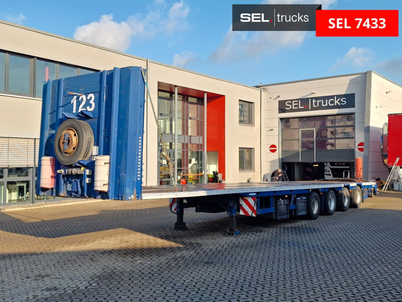Meusburger MPS-4 / Lenkachse / Liftachse - Semirremolque plataforma/ Caja abierta: foto 1 Meusburger MPS-4 / Lenkachse / Liftachse - Semirremolque plataforma/ Caja abierta: foto 1
