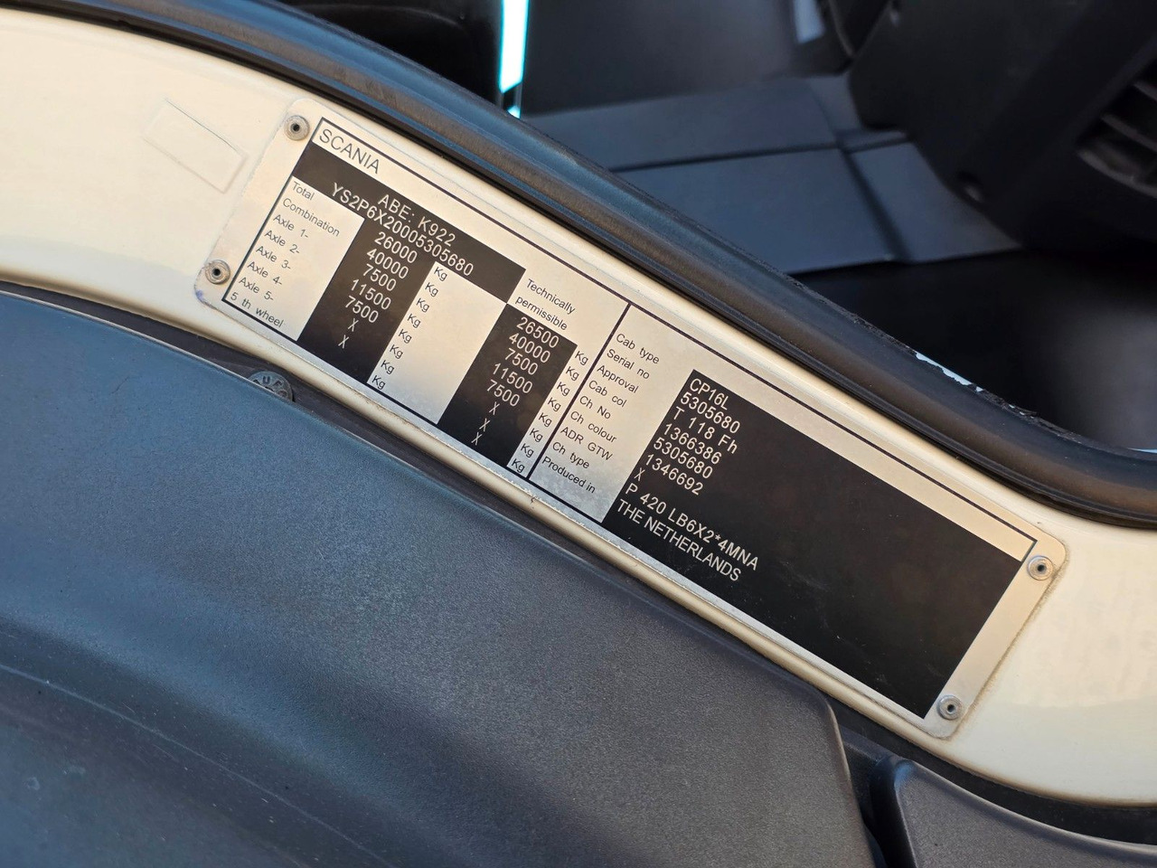 Camión chasis Scania P420 LB6X2*4MNA / Retarder / PTO / ADR: foto 19 Camión chasis Scania P420 LB6X2*4MNA / Retarder / PTO / ADR: foto 19
