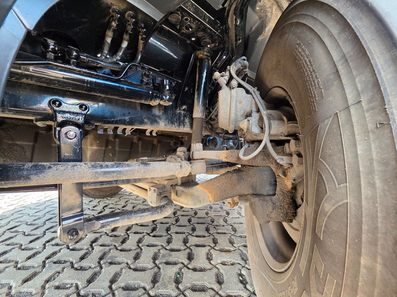 Camión chasis Scania P420 LB6X2*4MNA / Retarder / PTO / ADR: foto 31 Camión chasis Scania P420 LB6X2*4MNA / Retarder / PTO / ADR: foto 31