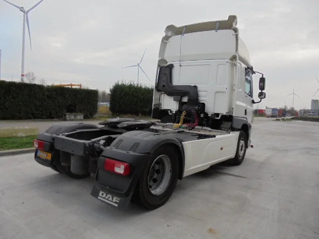 DAF CF 400 CF85-400 - Cabeza tractora: foto 4 DAF CF 400 CF85-400 - Cabeza tractora: foto 4