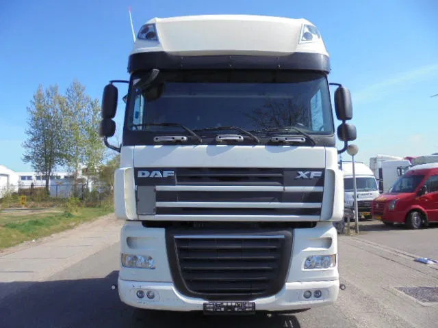 DAF XF 105.460 SUPERSPACE - Cabeza tractora: foto 2 DAF XF 105.460 SUPERSPACE - Cabeza tractora: foto 2