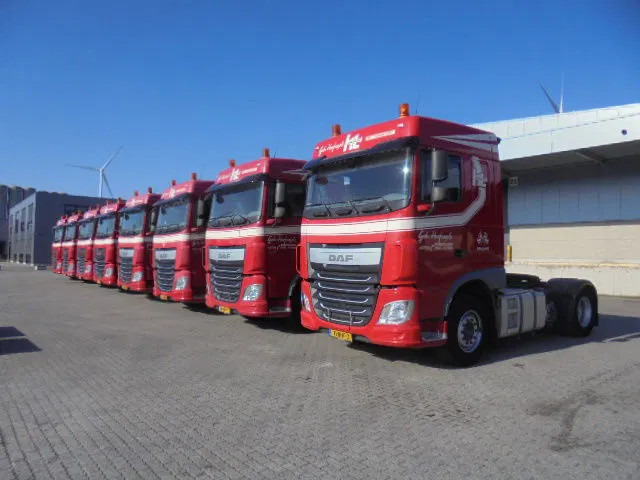 DAF XF 440 6X2 NL TRUCK 15X IN STOCK - Cabeza tractora: foto 1 DAF XF 440 6X2 NL TRUCK 15X IN STOCK - Cabeza tractora: foto 1