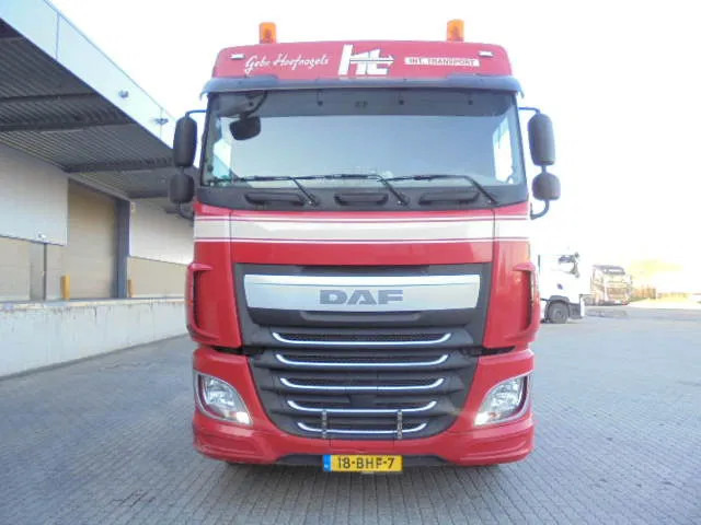 DAF XF 440 6X2 NL TRUCK - Cabeza tractora: foto 2 DAF XF 440 6X2 NL TRUCK - Cabeza tractora: foto 2
