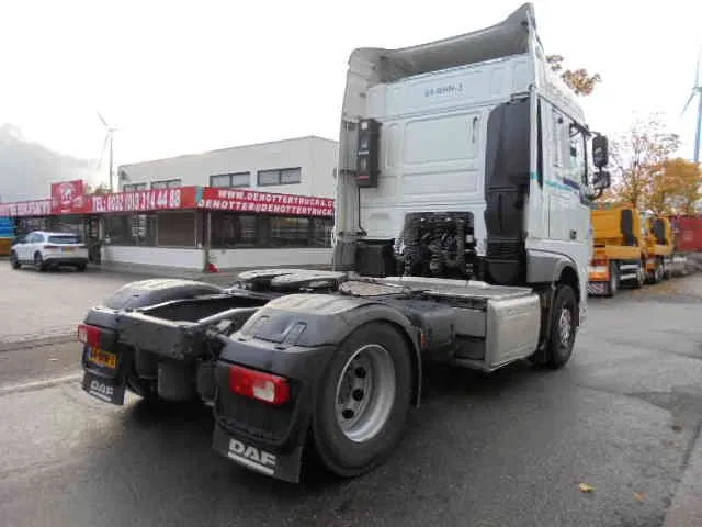 DAF XF 440 SPACE CAB - Cabeza tractora: foto 4 DAF XF 440 SPACE CAB - Cabeza tractora: foto 4