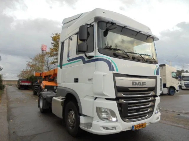 DAF XF 440 SPACE CAB - Cabeza tractora: foto 3 DAF XF 440 SPACE CAB - Cabeza tractora: foto 3