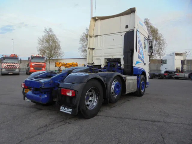 DAF XF 460 6X2 RHD - Cabeza tractora: foto 4 DAF XF 460 6X2 RHD - Cabeza tractora: foto 4