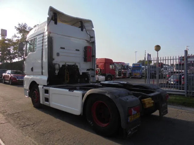 MAN TGX 18.400 XL - Cabeza tractora: foto 5 MAN TGX 18.400 XL - Cabeza tractora: foto 5