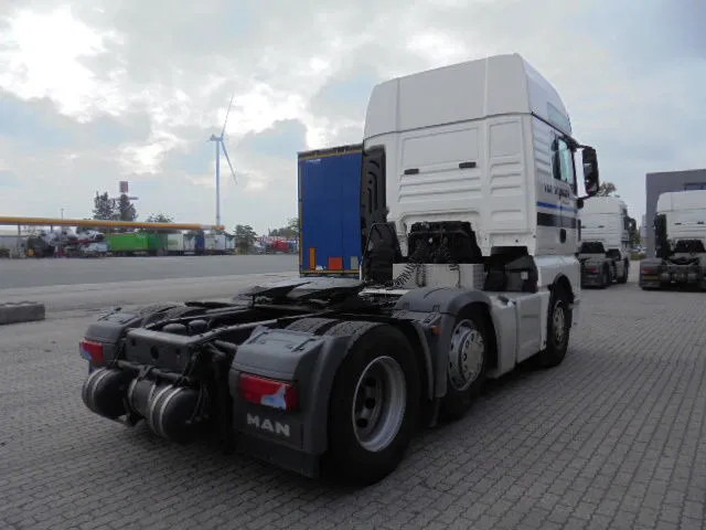 MAN TGX 26-500 XXL NEW TYPE TACHO - Cabeza tractora: foto 4 MAN TGX 26-500 XXL NEW TYPE TACHO - Cabeza tractora: foto 4