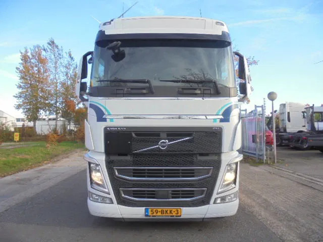 Volvo FH 460 6X2 NL TRUCK APK 02/26 - Cabeza tractora: foto 2 Volvo FH 460 6X2 NL TRUCK APK 02/26 - Cabeza tractora: foto 2