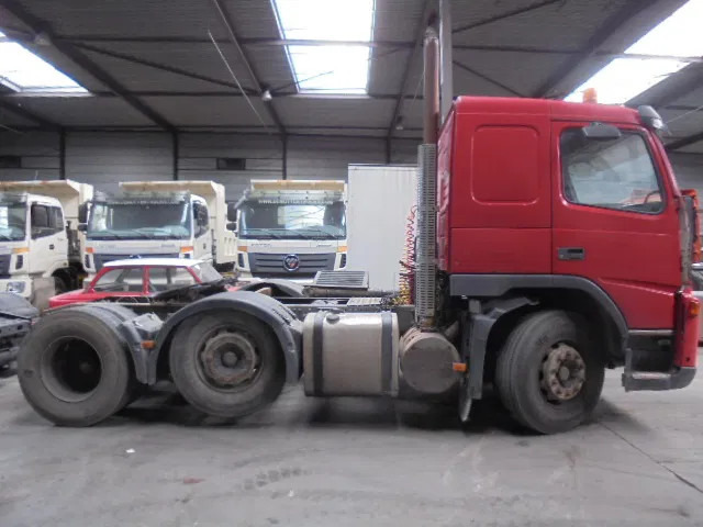 Volvo FM 380 ENGINE NOT OK ONLY PARTS - Cabeza tractora: foto 4 Volvo FM 380 ENGINE NOT OK ONLY PARTS - Cabeza tractora: foto 4