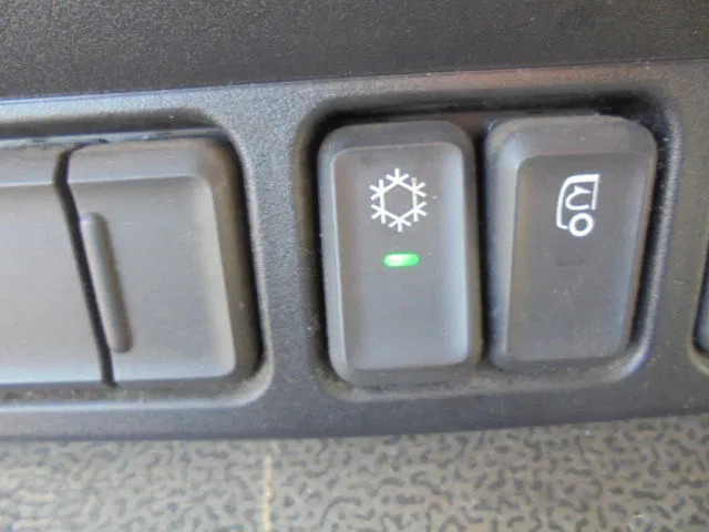 Camión caja cerrada DAF CF 250 FA LOW KM NL TRUCK: foto 13