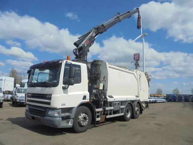 DAF FAN CF75-250 6X2 - Camión de basura: foto 1 DAF FAN CF75-250 6X2 - Camión de basura: foto 1