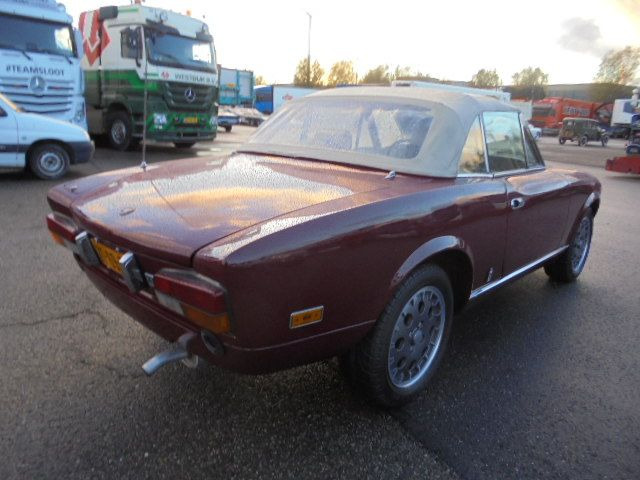 Fiat 124 SPIDER 2000 USA - Coche: foto 5 Fiat 124 SPIDER 2000 USA - Coche: foto 5