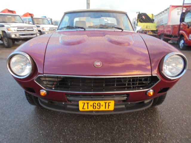 Fiat 124 SPIDER 2000 USA - Coche: foto 2 Fiat 124 SPIDER 2000 USA - Coche: foto 2