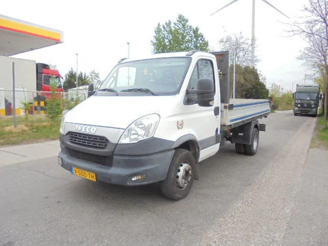 Iveco Daily 65 C17 NL CAR RIJBEWIJS B - Caja abierta furgoneta, Furgoneta combi: foto 1 Iveco Daily 65 C17 NL CAR RIJBEWIJS B - Caja abierta furgoneta, Furgoneta combi: foto 1
