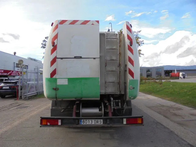 Iveco Stralis 270 WATER TANK - Camión cisterna: foto 5 Iveco Stralis 270 WATER TANK - Camión cisterna: foto 5