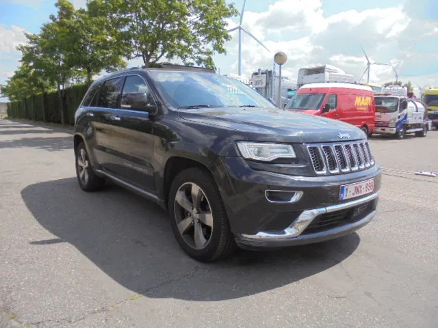 Jeep Grand Cherokee 4X4 SUMMIT EDITION 3.0 LTR V6 - SUV/ Todoterreno: foto 3 Jeep Grand Cherokee 4X4 SUMMIT EDITION 3.0 LTR V6 - SUV/ Todoterreno: foto 3