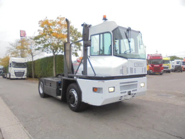 Kalmar TT616I TT616IC-9-L1A8 - Tractor industrial: foto 3 Kalmar TT616I TT616IC-9-L1A8 - Tractor industrial: foto 3