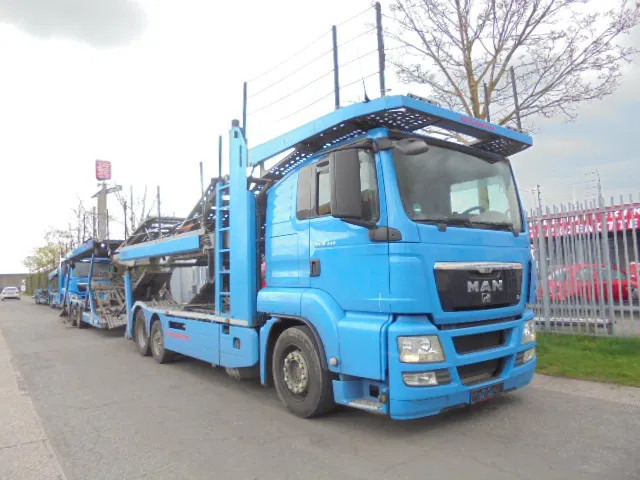 MAN TGS 24.440 + RETARDER - Camión portavehículos: foto 3 MAN TGS 24.440 + RETARDER - Camión portavehículos: foto 3