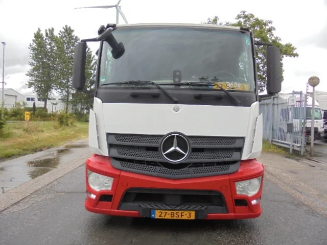 Mercedes-Benz Actros 2340 - Camión portavehículos: foto 2 Mercedes-Benz Actros 2340 - Camión portavehículos: foto 2