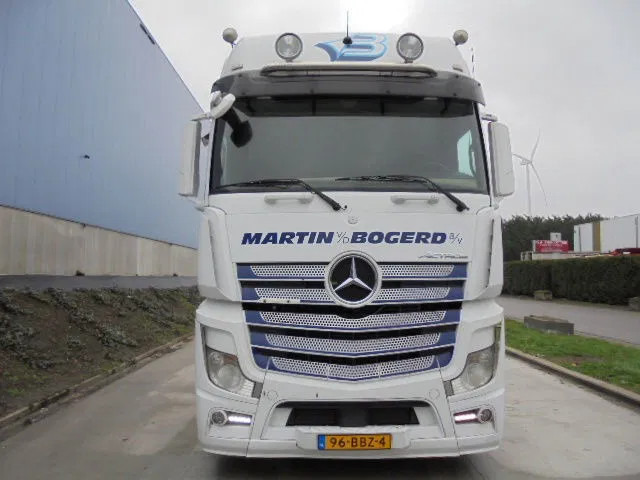 Mercedes-Benz Actros 2542 6X2 - Camión chasis: foto 2 Mercedes-Benz Actros 2542 6X2 - Camión chasis: foto 2