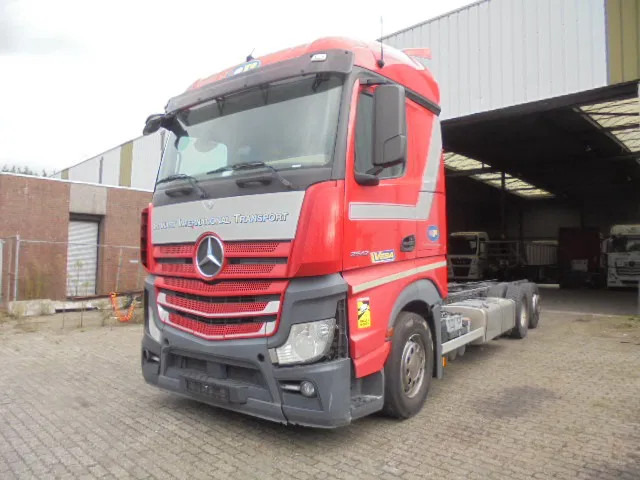 Mercedes-Benz Actros 2542 6X2 ENGINE NOT OK - Camión chasis: foto 1 Mercedes-Benz Actros 2542 6X2 ENGINE NOT OK - Camión chasis: foto 1