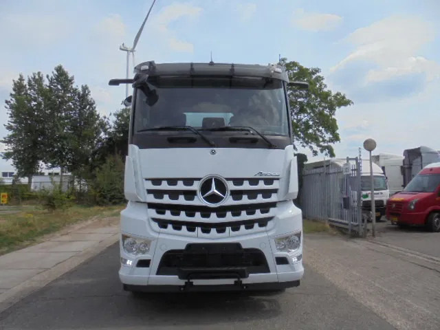 Mercedes-Benz Arocs 2545 + RETARDER 6X2 NEW /DEMO - Camión grúa: foto 4 Mercedes-Benz Arocs 2545 + RETARDER 6X2 NEW /DEMO - Camión grúa: foto 4