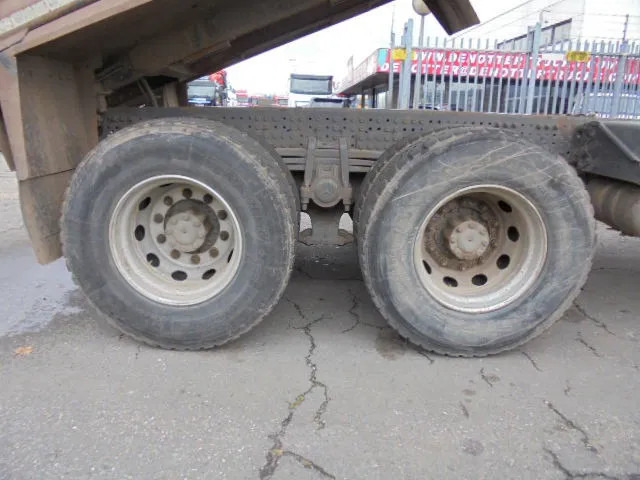 Camión volquete Mercedes-Benz Arocs 3243 K 8X4: foto 15 Camión volquete Mercedes-Benz Arocs 3243 K 8X4: foto 15